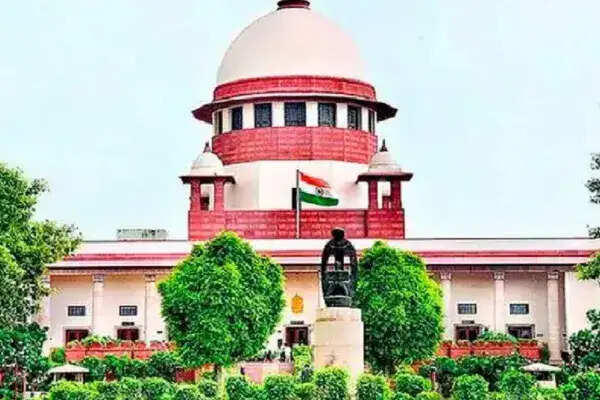 सुप्रीम कोर्ट का महत्वपूर्ण निर्णय: वोटर लिस्ट से हटाए गए संदिग्ध नागरिकों की सूची गृह मंत्रालय को भेजने का आदेश