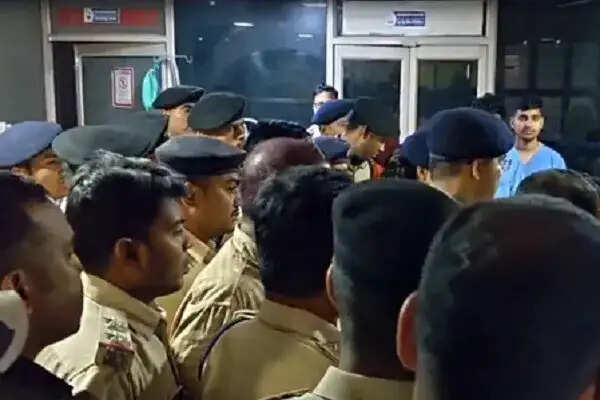 बिहार में पुलिस की कार्रवाई: दो वांछित अपराधी ढेर, एक पुलिसकर्मी शहीद