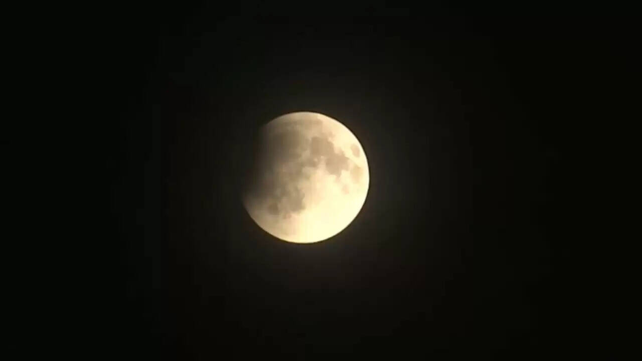 भारत में चंद्रग्रहण: खगोल प्रेमियों के लिए एक अद्भुत अनुभव