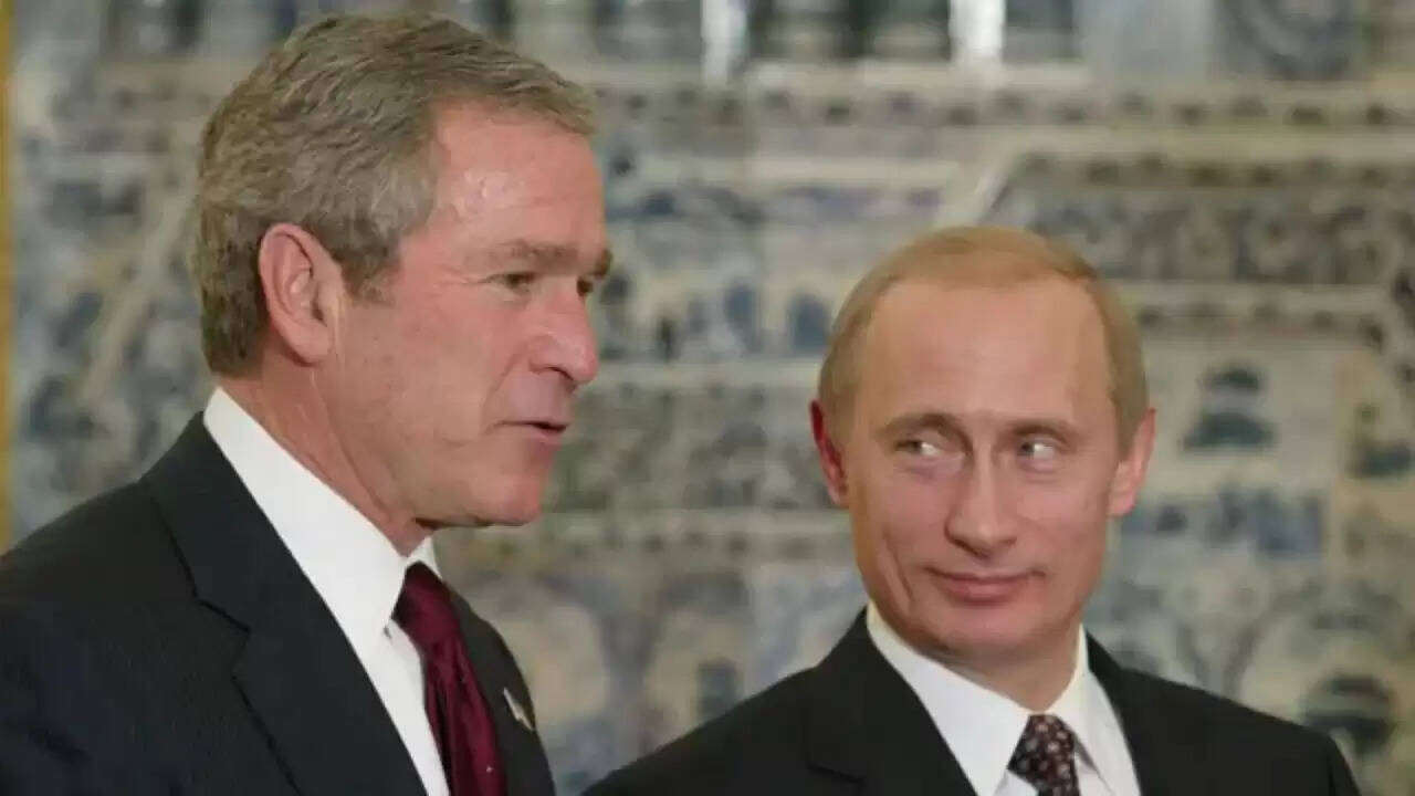 रूस और अमेरिका के बीच पाकिस्तान के परमाणु हथियारों पर गंभीर चर्चा: दस्तावेजों से खुलासा