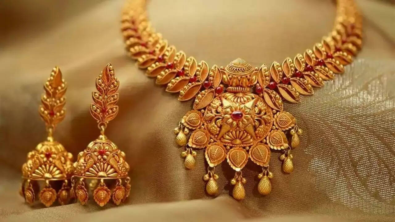 सोने और चांदी की कीमतों में वृद्धि: जानें आज के रेट