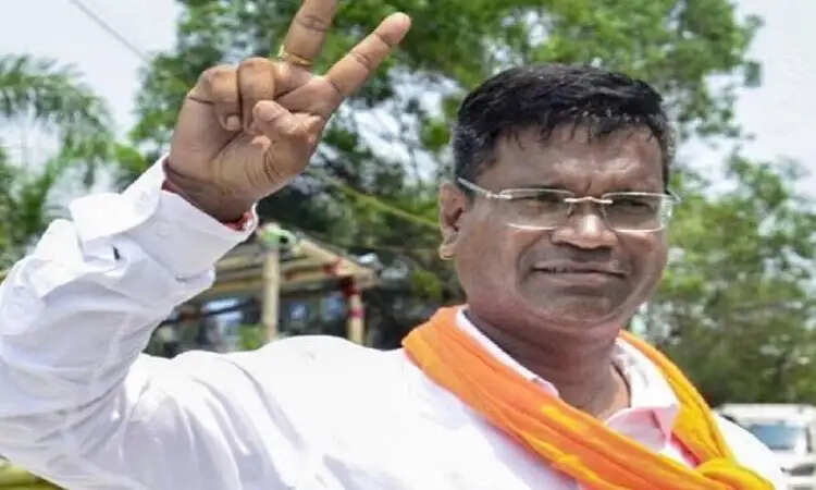 भाजपा की फलता विधानसभा में शानदार जीत, देबांग्शु पांडा ने जनता को दिया श्रेय