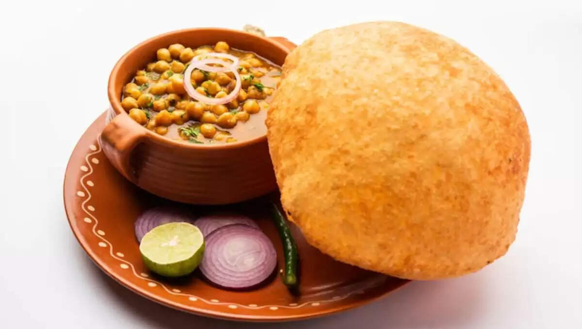 चांदनी चौक के प्रसिद्ध स्ट्रीट फूड्स: एक स्वादिष्ट यात्रा