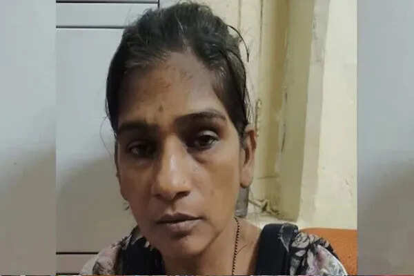 पालघर में मां ने बेटे की हत्या की, बेटी गंभीर रूप से घायल