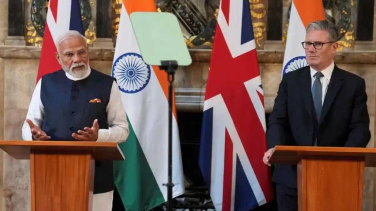 भारत और ब्रिटेन के बीच ऐतिहासिक व्यापार समझौता: क्या हैं इसके फायदे?