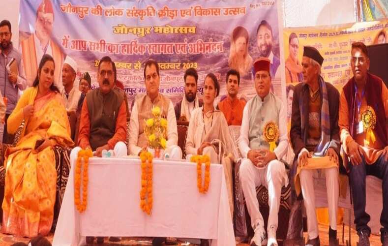 जौनपुर महोत्सव लोक संस्कृति और एकता का प्रतीक : मंत्री डा. अग्रवाल
