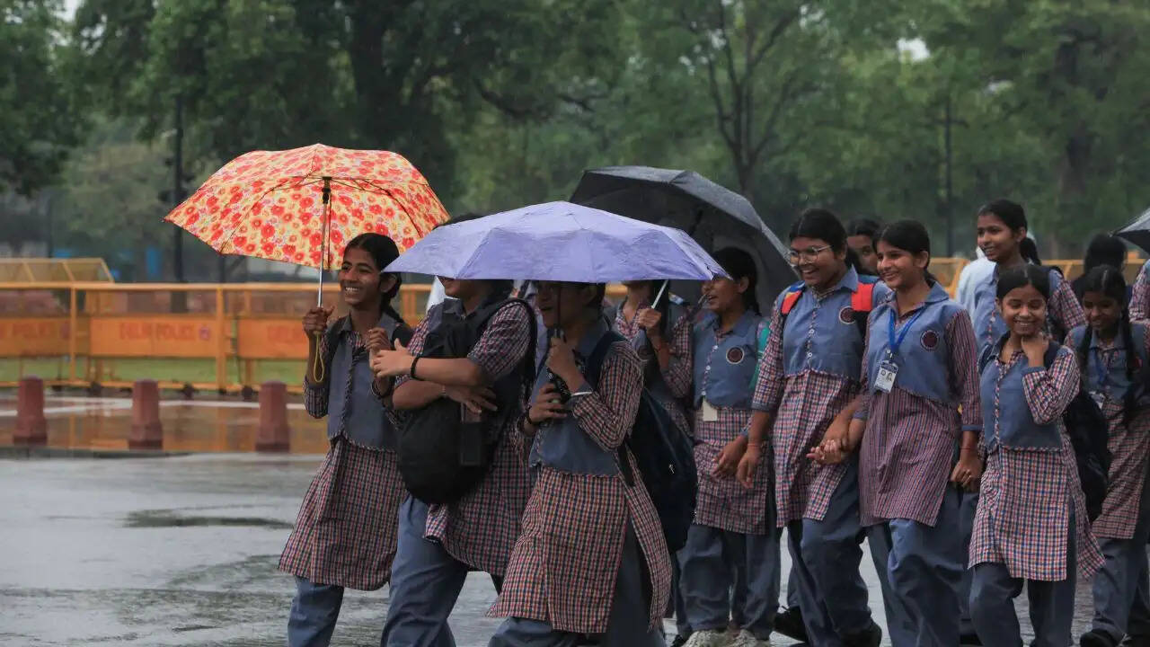 मौसम में बदलाव: दिल्ली से राजस्थान तक गर्मी और बारिश का मिश्रण