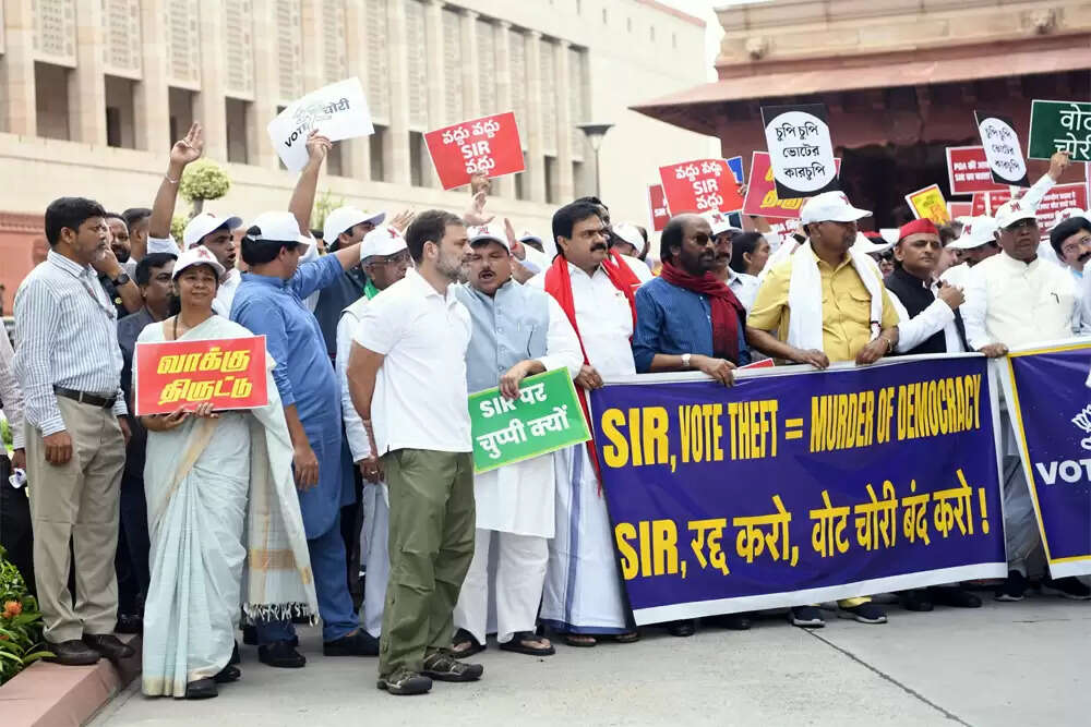 विपक्ष के मुद्दे सुलझने से नई चुनौतियों का सामना