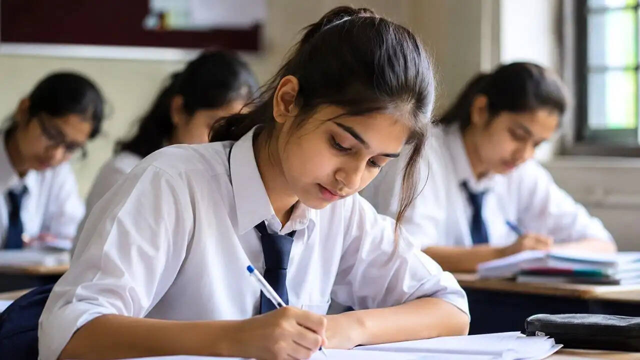 सीबीएसई ने कक्षा 12 के छात्रों को दी राहत, स्कैन कॉपी के लिए बढ़ी डेडलाइन
