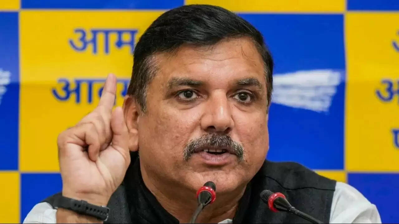 संजय सिंह ने मोदी सरकार पर ट्रंप के टैरिफ को लेकर किया तीखा हमला