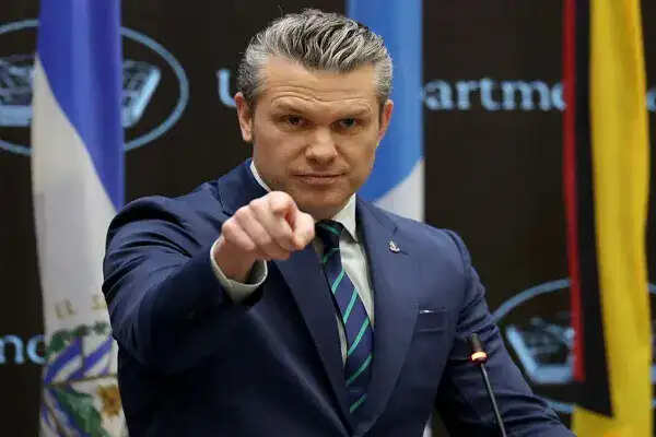 अमेरिका-ईरान सीजफायर: पेंटागन में रक्षा मंत्री के दावे