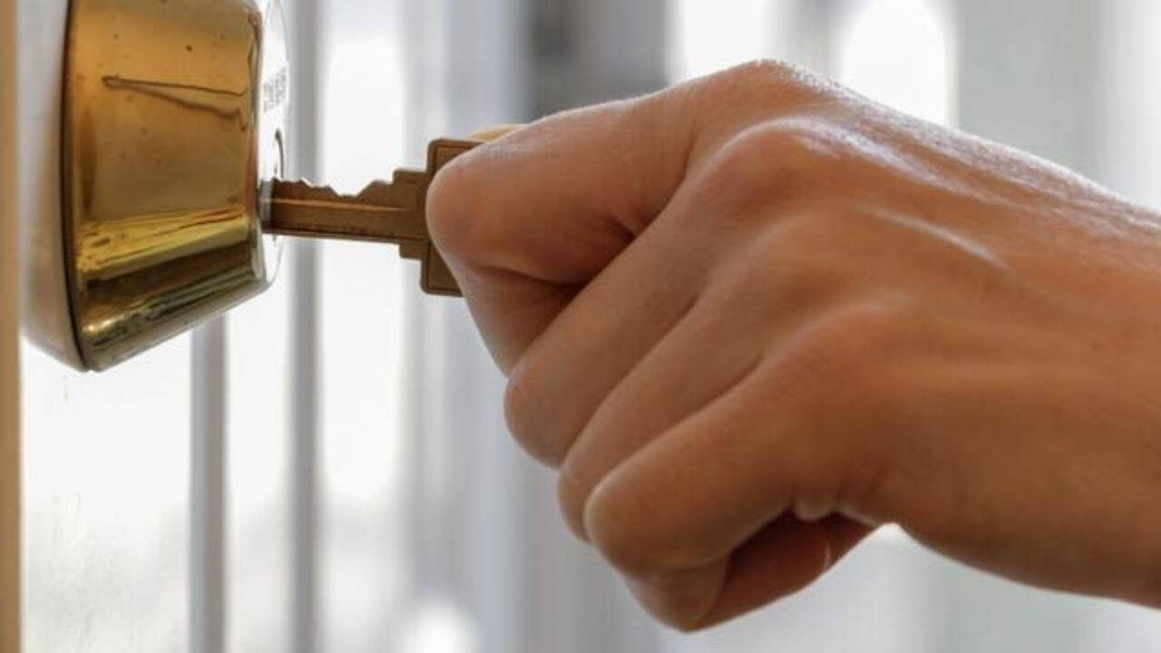 गर्मी की छुट्टियों में यात्रा के लिए 10 महत्वपूर्ण सुझाव