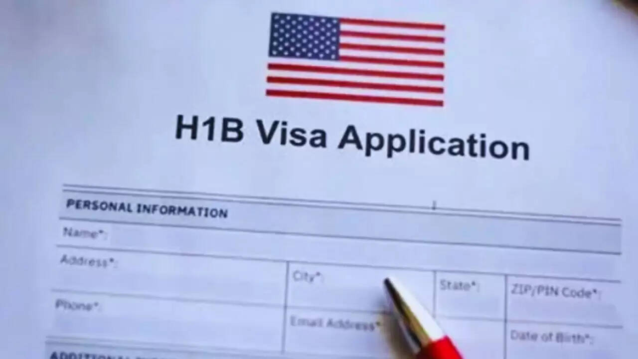 क्या ट्रम्प के नए वीज़ा नियम भारतीय पेशेवरों को प्रभावित करेंगे?