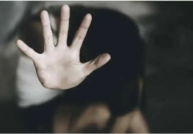 लखनऊ में 13 वर्षीय किशोरी के साथ दुष्कर्म की घटना, पुलिस ने आरोपियों को पकड़ा