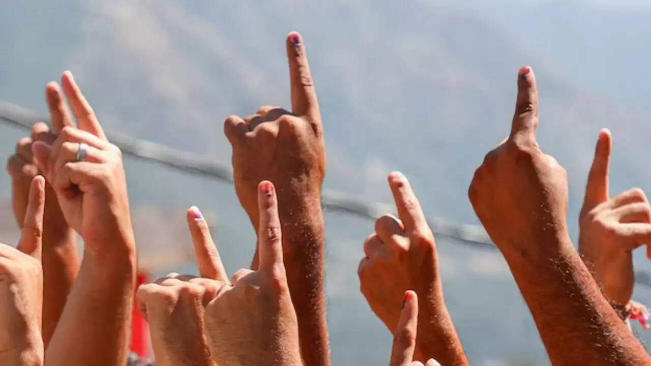 क्या 'एक राष्ट्र, एक चुनाव' विधेयक संविधान के अनुरूप है? पूर्व CJI की महत्वपूर्ण टिप्पणियाँ