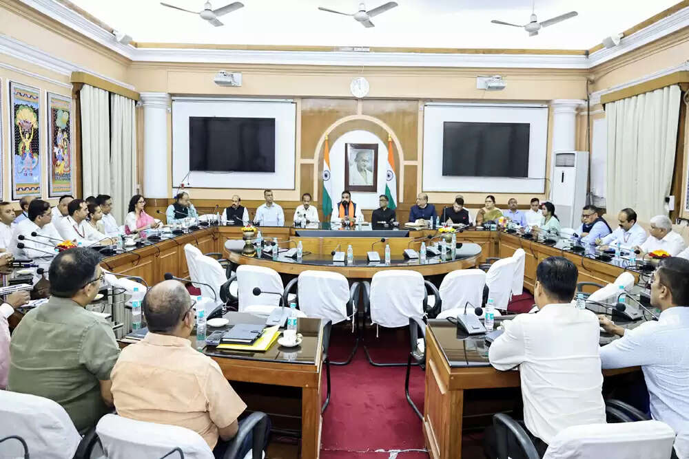 बिहार के नए मुख्यमंत्री सम्राट चौधरी ने कार्यभार संभाला, विकास योजनाओं पर जोर