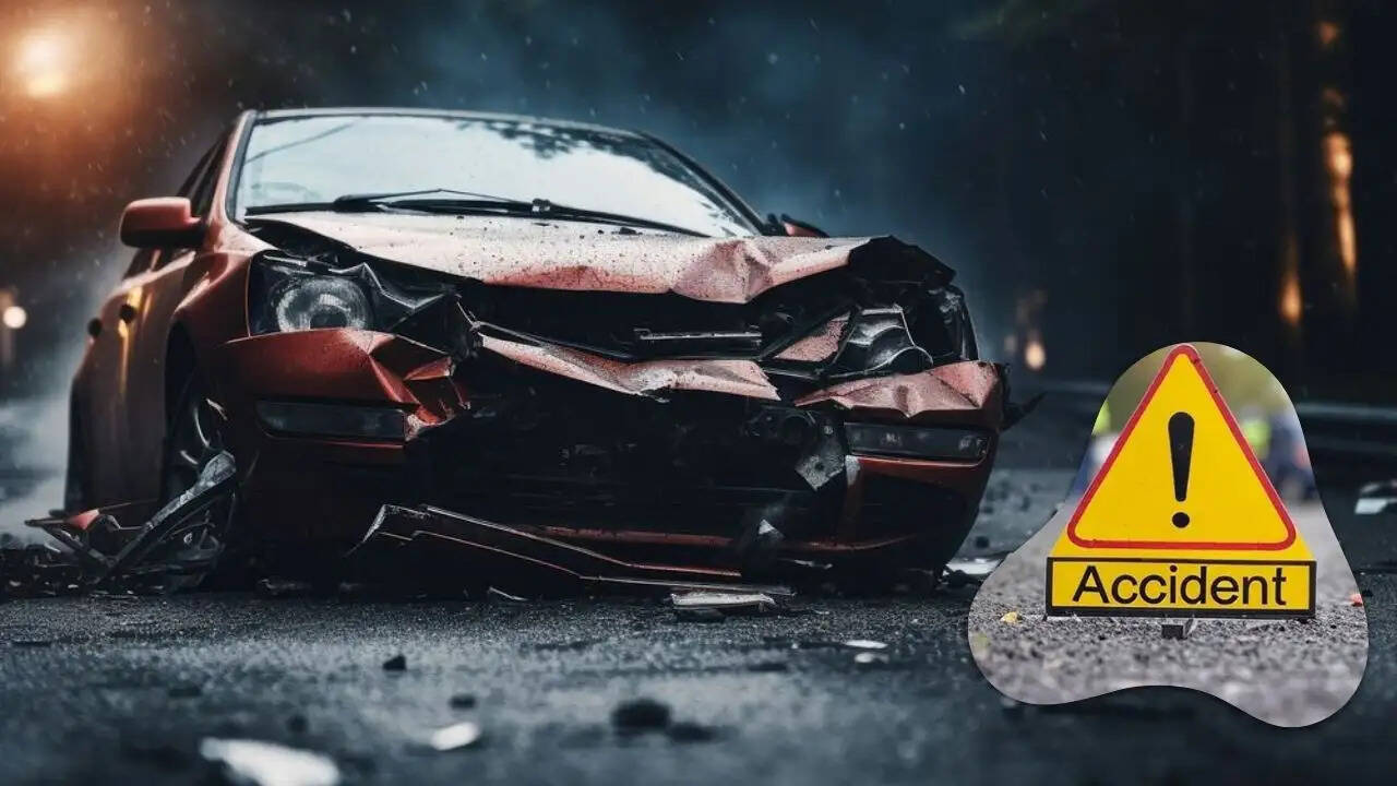 गोवा में तेज रफ्तार कार से हुई दुर्घटना में युवती की मौत, साथी गंभीर घायल