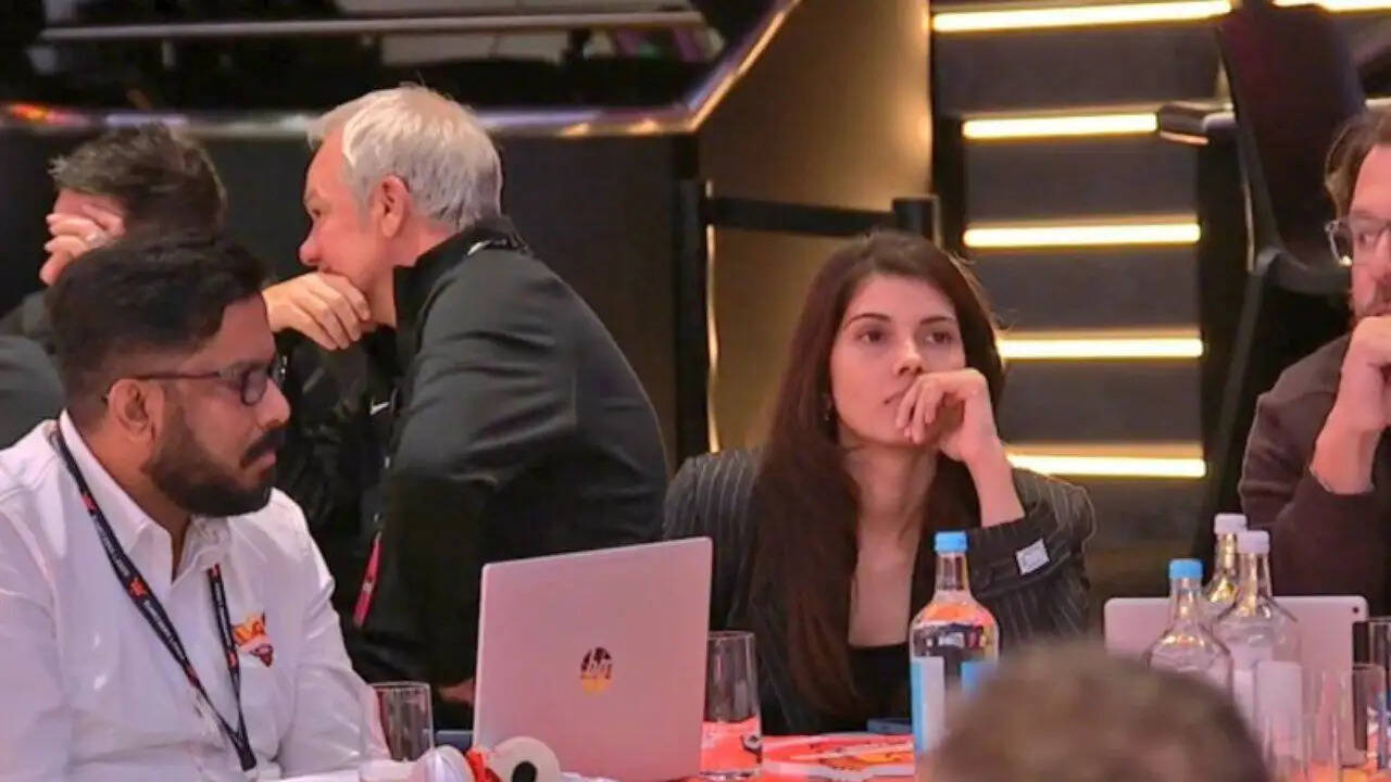 सनराइजर्स लीड्स ने अबरार अहमद को खरीदा, सोशल मीडिया पर विरोध