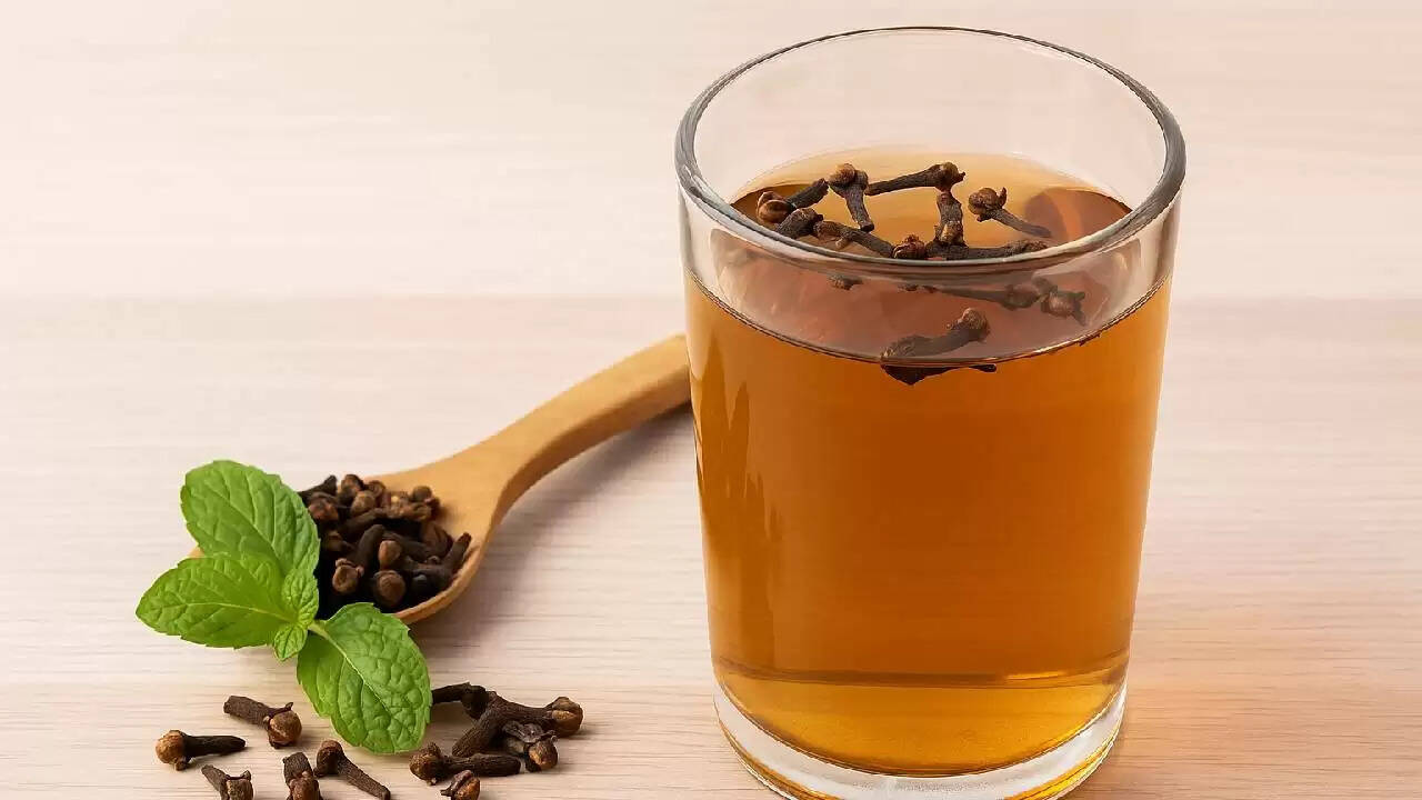 लौंग का पानी: सेहत के लिए एक अनमोल औषधि