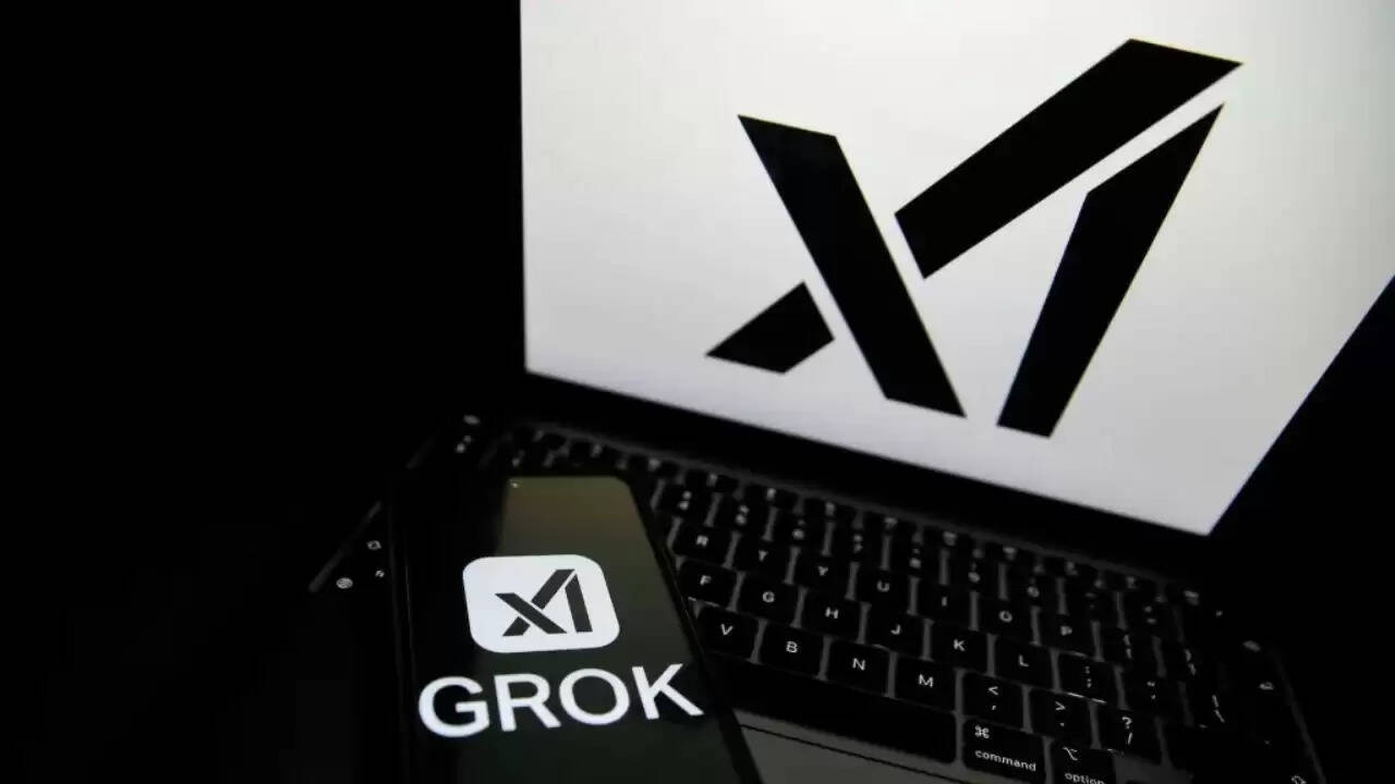 xAI ने Grok 4 का किया लॉन्च: नई तकनीक और सुधारित विशेषताएँ