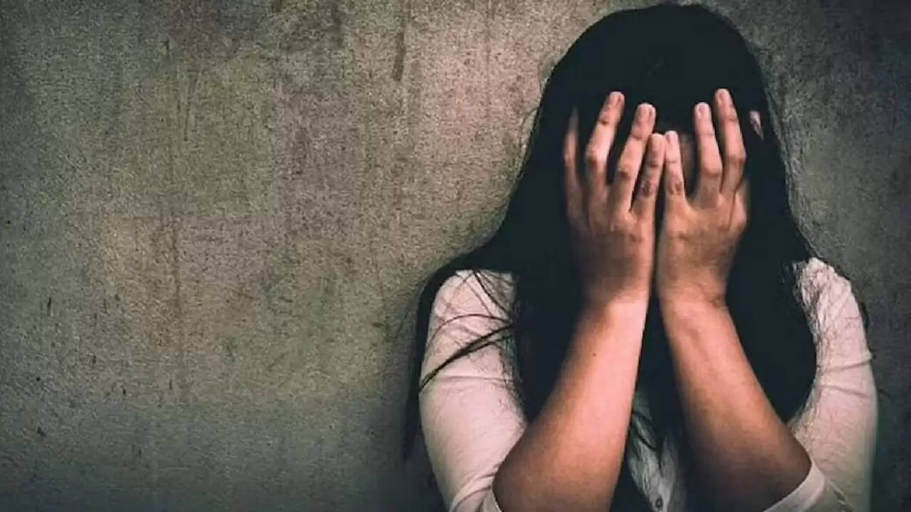कोलकाता में कॉलेज छात्रा के साथ दुष्कर्म: क्या है मामला और कानून की क्या कहता है?