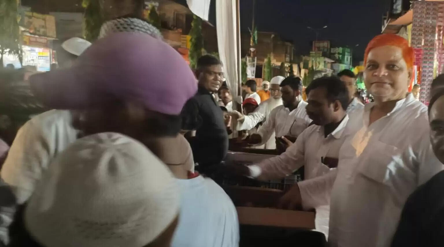 सोनौली में ईद मिलादुन्नबी का भव्य जुलूस, हिंदू-मुस्लिम एकता की मिसाल
