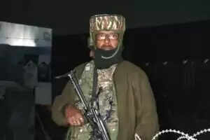 जम्मू-कश्मीर में सुरक्षा बढ़ाई गई, बारामुला हाईवे पर तलाशी अभियान