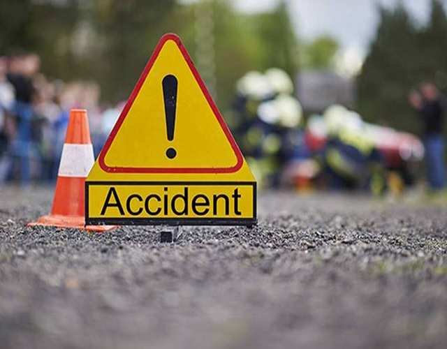 सड़क दुर्घटना में दो की मौत