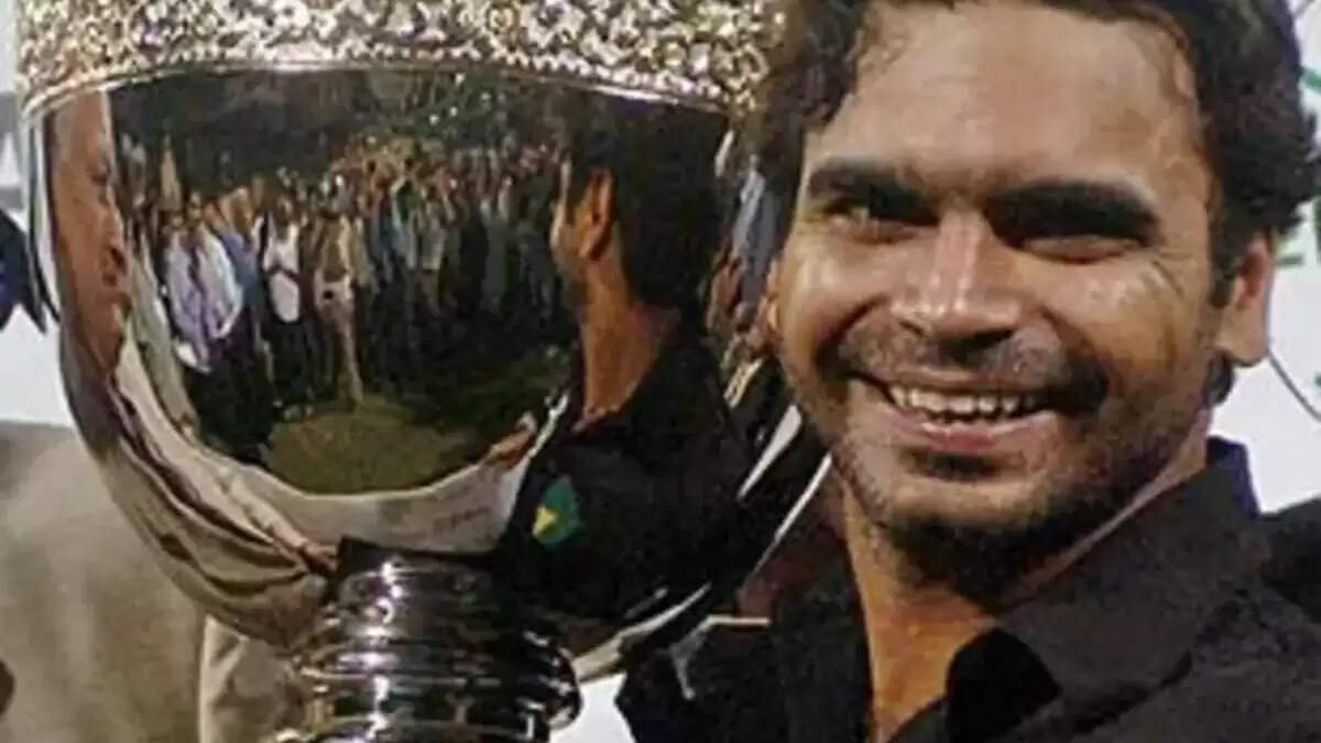 नावेद लतीफ ने बनाया नया रिकॉर्ड, 394 रन की ऐतिहासिक पारी