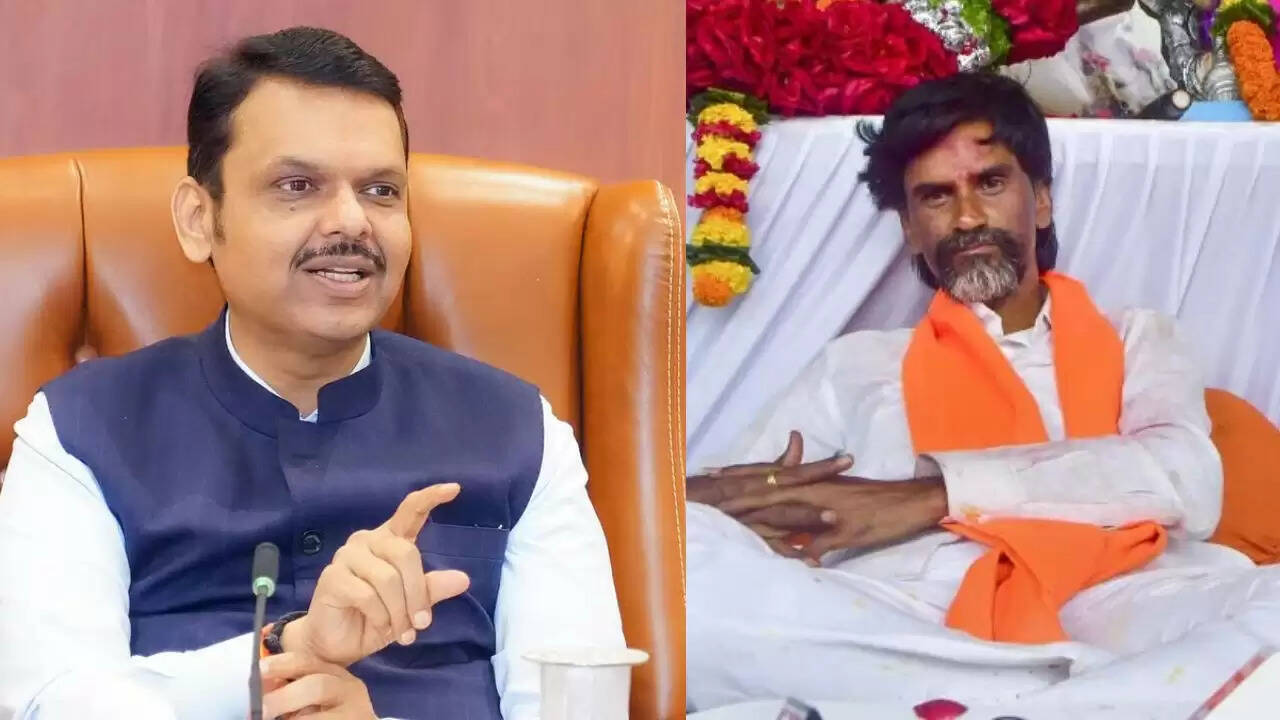 मराठा आरक्षण पर भूख हड़ताल खत्म, सीएम फडणवीस ने जताई खुशी