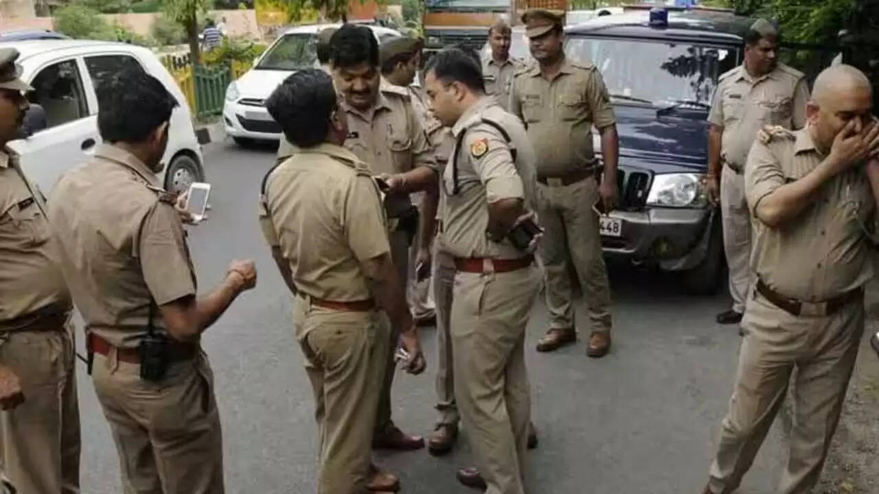 उत्तर प्रदेश STF ने मुठभेड़ में 1 लाख रुपये के इनामी बदमाश को ढेर किया