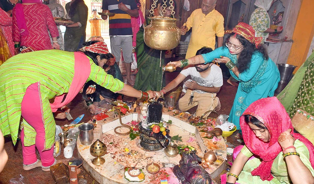 सावन शिवरात्रि: भगवान शिव की आराधना का विशेष पर्व