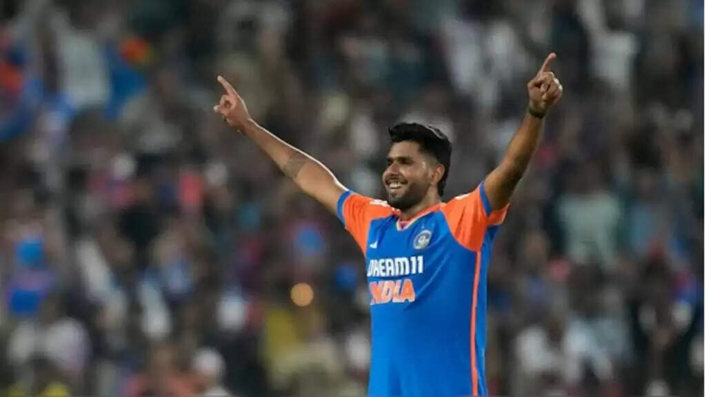 टीम इंडिया के लिए बोझ बन चुका है यह खिलाड़ी, फिर भी चयनकर्ता Ajit Agarkar करते हैं शामिल