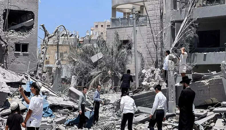 ईरान ने तेल अवीव में 100 से अधिक ठिकानों पर किया हमला