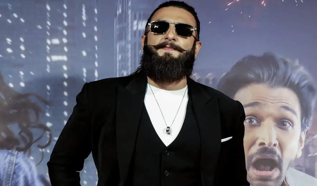 रणवीर सिंह की संघ प्रमुख से मुलाकात: सिनेमा और राजनीति के बीच नया मोड़