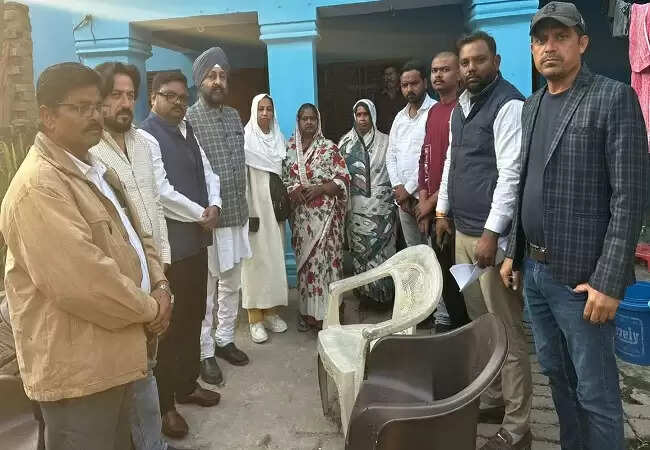 लखनऊ में शिक्षामित्र की मौत ने चुनावी ड्यूटी की अव्यवस्था को उजागर किया