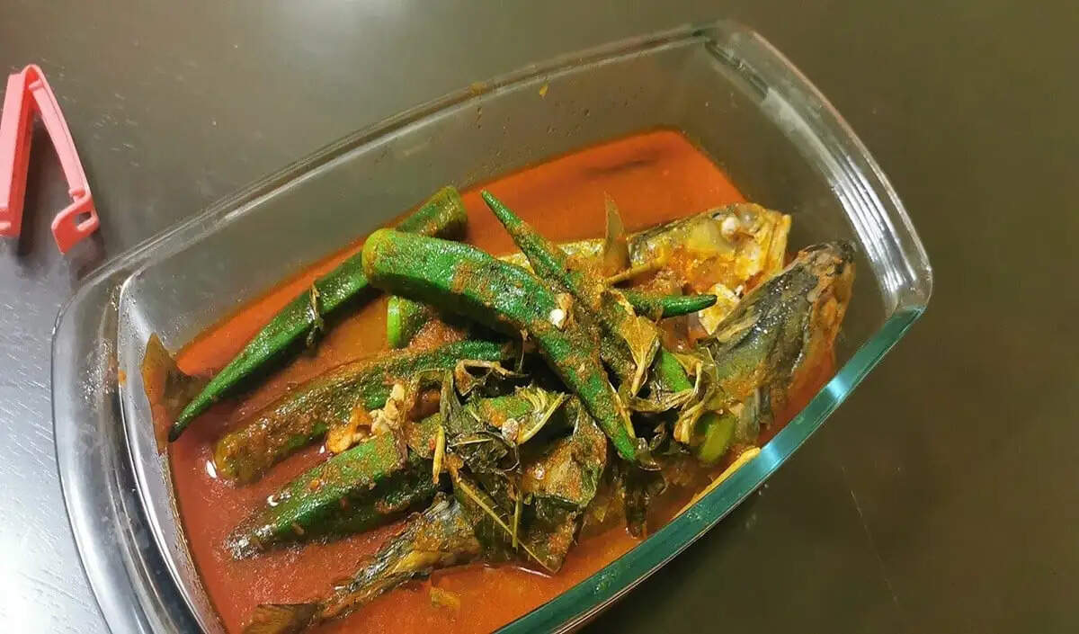स्वादिष्ट भिंडी की कढ़ी बनाने की सरल विधि