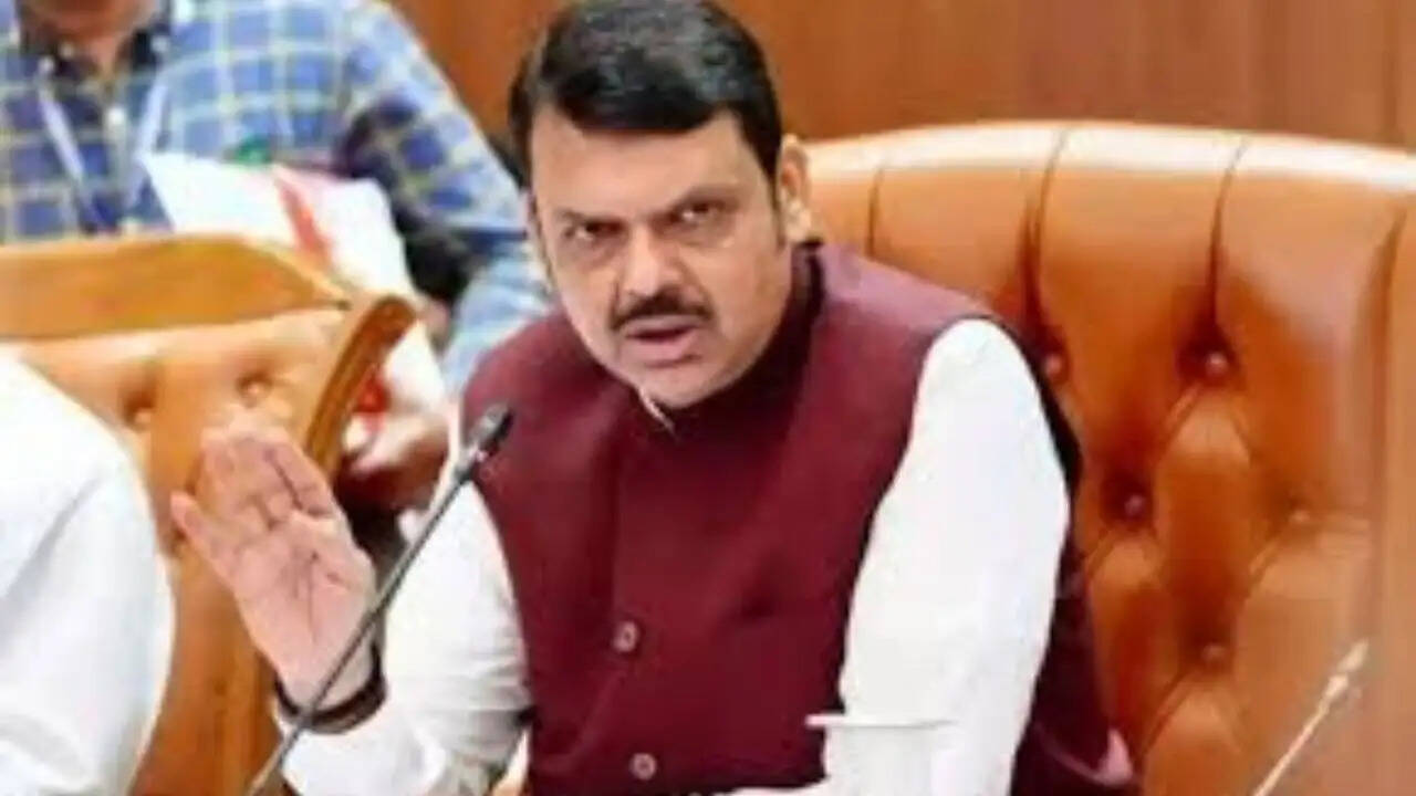 महाराष्ट्र सरकार का बड़ा फैसला: मराठा समुदाय को मिलेगा ओबीसी जैसी सुविधाएं