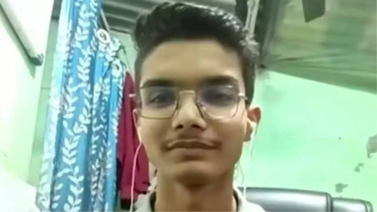 महाराष्ट्र के हर्ष गुप्ता की प्रेरणादायक कहानी: असफलता से आईआईटी तक का सफर