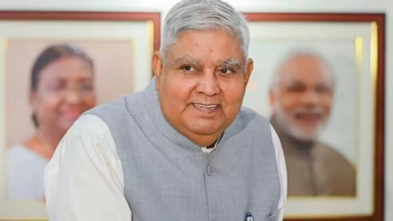 उपराष्ट्रपति जगदीप धनखड़ ने दिया इस्तीफा, राजनीतिक हलचल तेज़