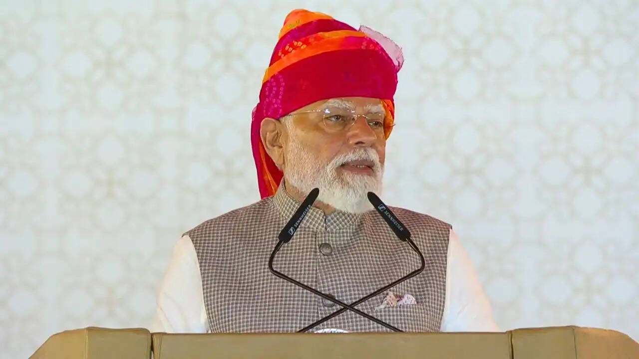 भारत ने 21वीं सदी के ऊर्जा संकट को कैसे किया पार? PM मोदी का बड़ा बयान