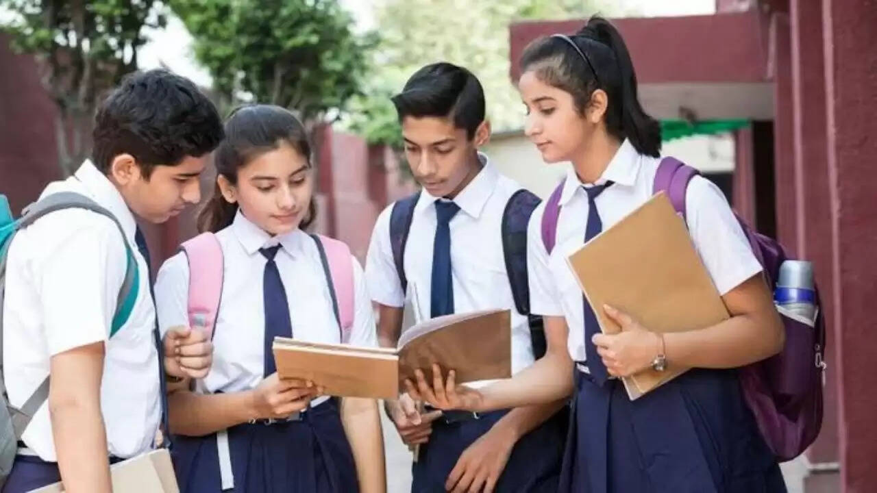 CBSE बोर्ड परिणाम 2025 की तारीख: कक्षा 10 और 12 के परिणाम जल्द ही जारी होंगे