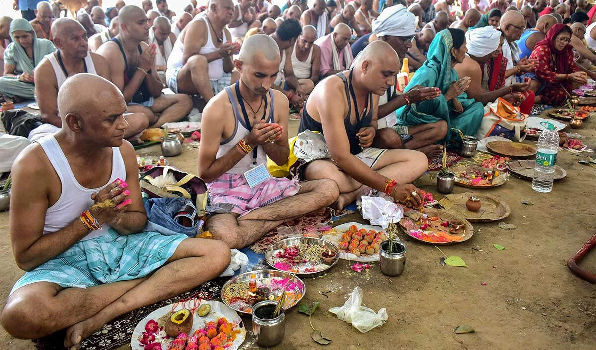 पितृ पक्ष 2025: श्राद्ध और चंद्र ग्रहण का महत्व