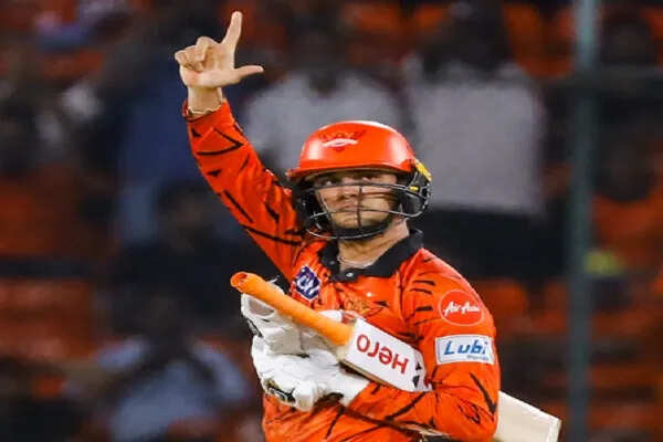 अभिषेक शर्मा ने आईपीएल 2026 में बनाया नया रिकॉर्ड, बने एसआरएच के सर्वश्रेष्ठ 'प्लेयर ऑफ द मैच'