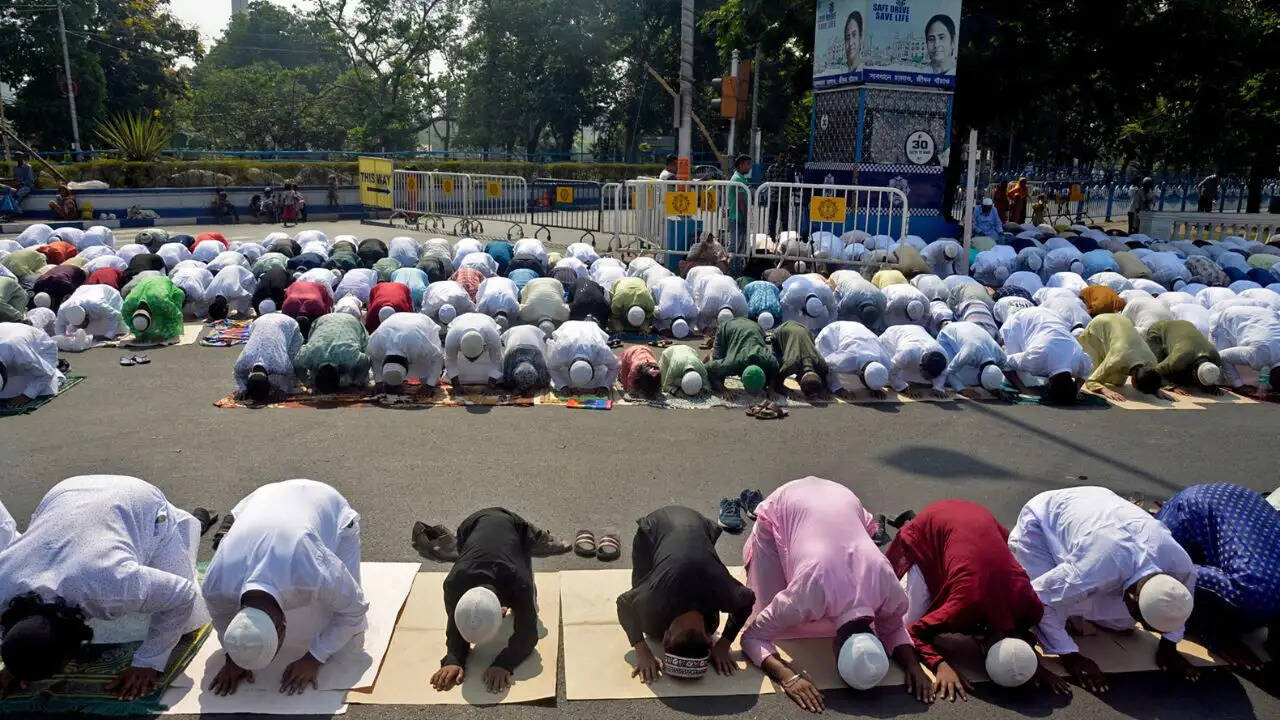 पश्चिम बंगाल में ईद नमाज के लिए स्थान में बदलाव, ब्रिगेड परेड ग्राउंड को चुना गया