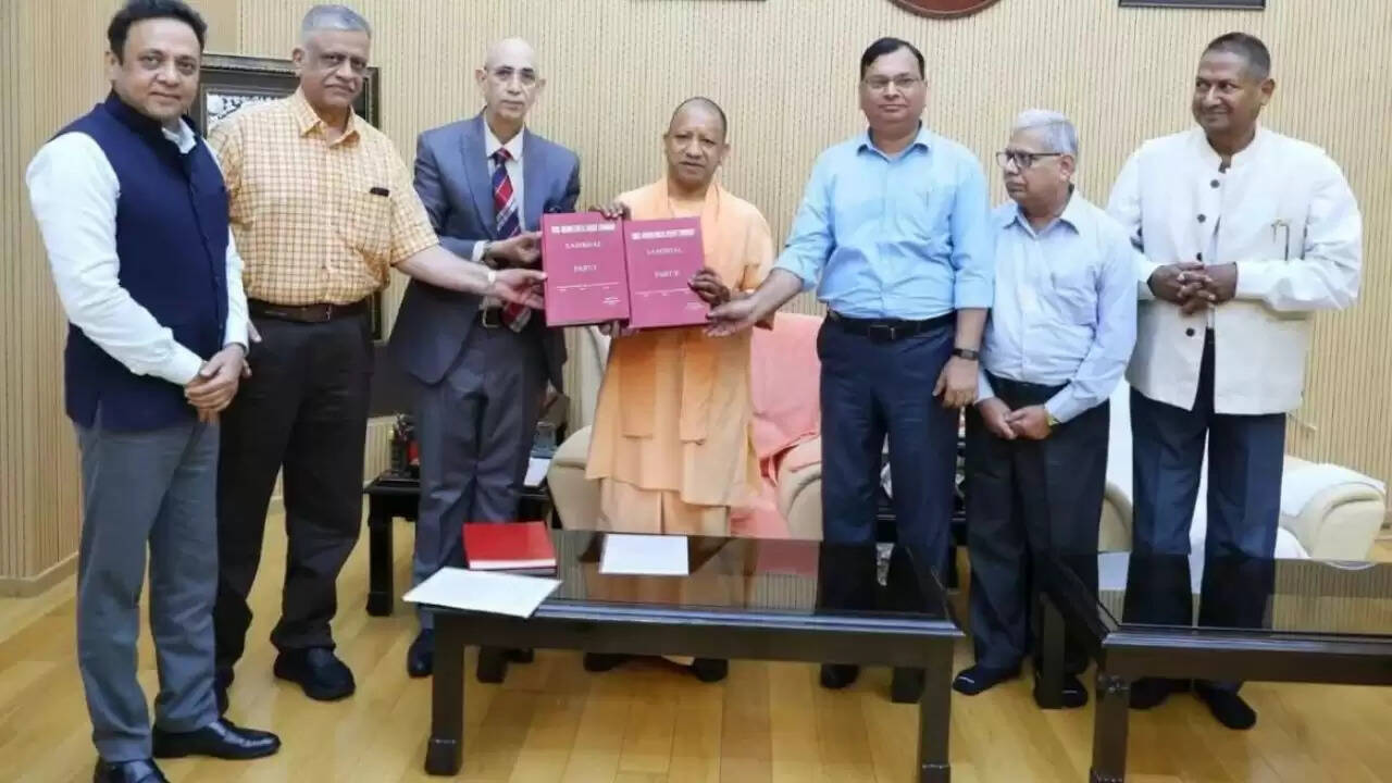 संभल हिंसा की रिपोर्ट: हिंदू आबादी में गिरावट और राजनीतिक प्रतिक्रियाएँ