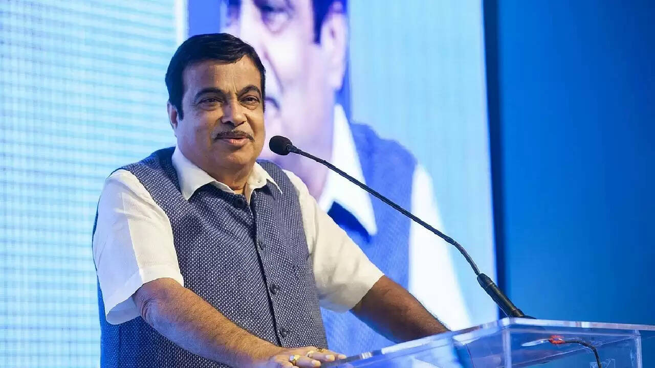 भू-राजनीतिक तनाव से विश्व युद्ध की आशंका: नितिन गडकरी