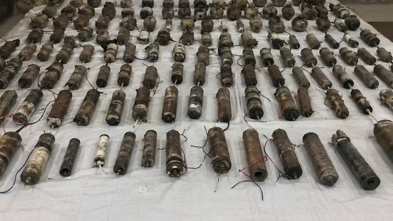 पश्चिम बंगाल में देसी बमों की बरामदगी: NIA ने शुरू की जांच