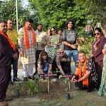 जींद में दिवंगत माता-पिता की याद में पौधारोपण और रक्तदान शिविर का आयोजन