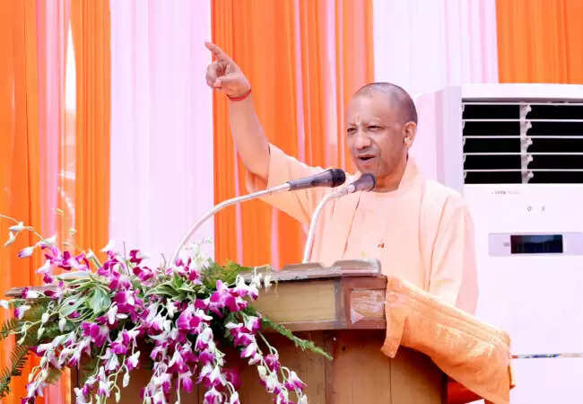 योगी आदित्यनाथ ने पश्चिम बंगाल में भाजपा के विकास कार्यों का किया प्रचार